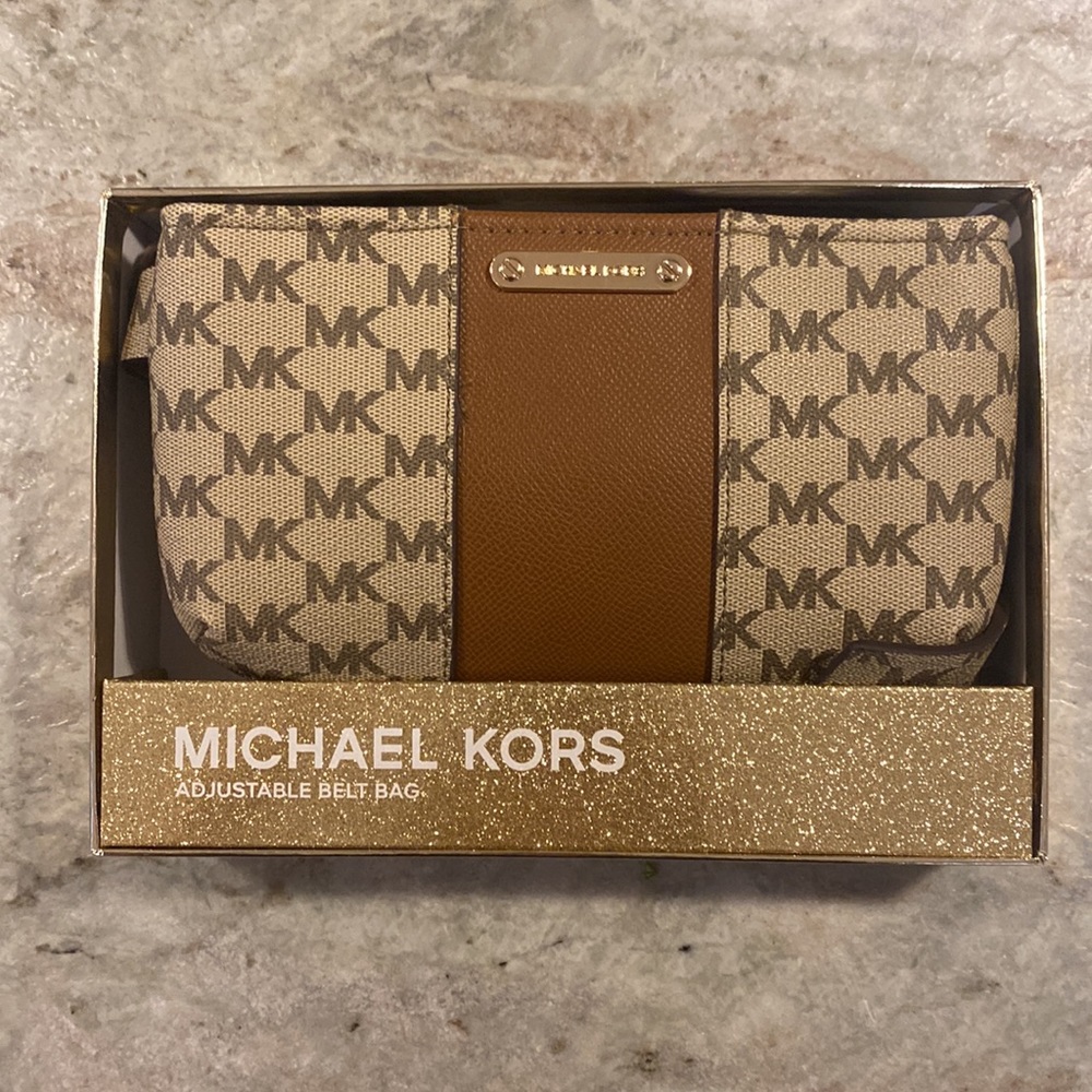 Michael Kors Brown Belt Bag NWT 🤎
